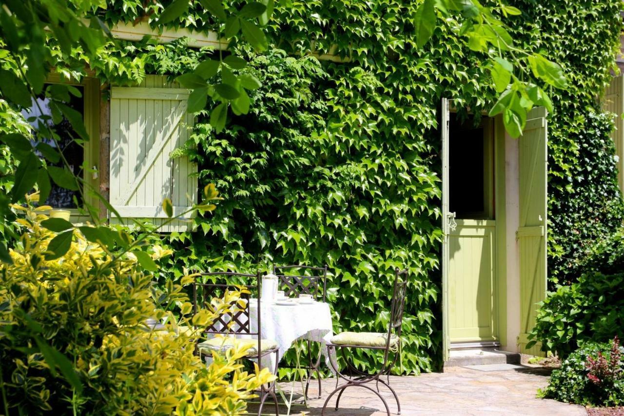 Chez Claire Bed & Breakfast Chamborand Exterior photo